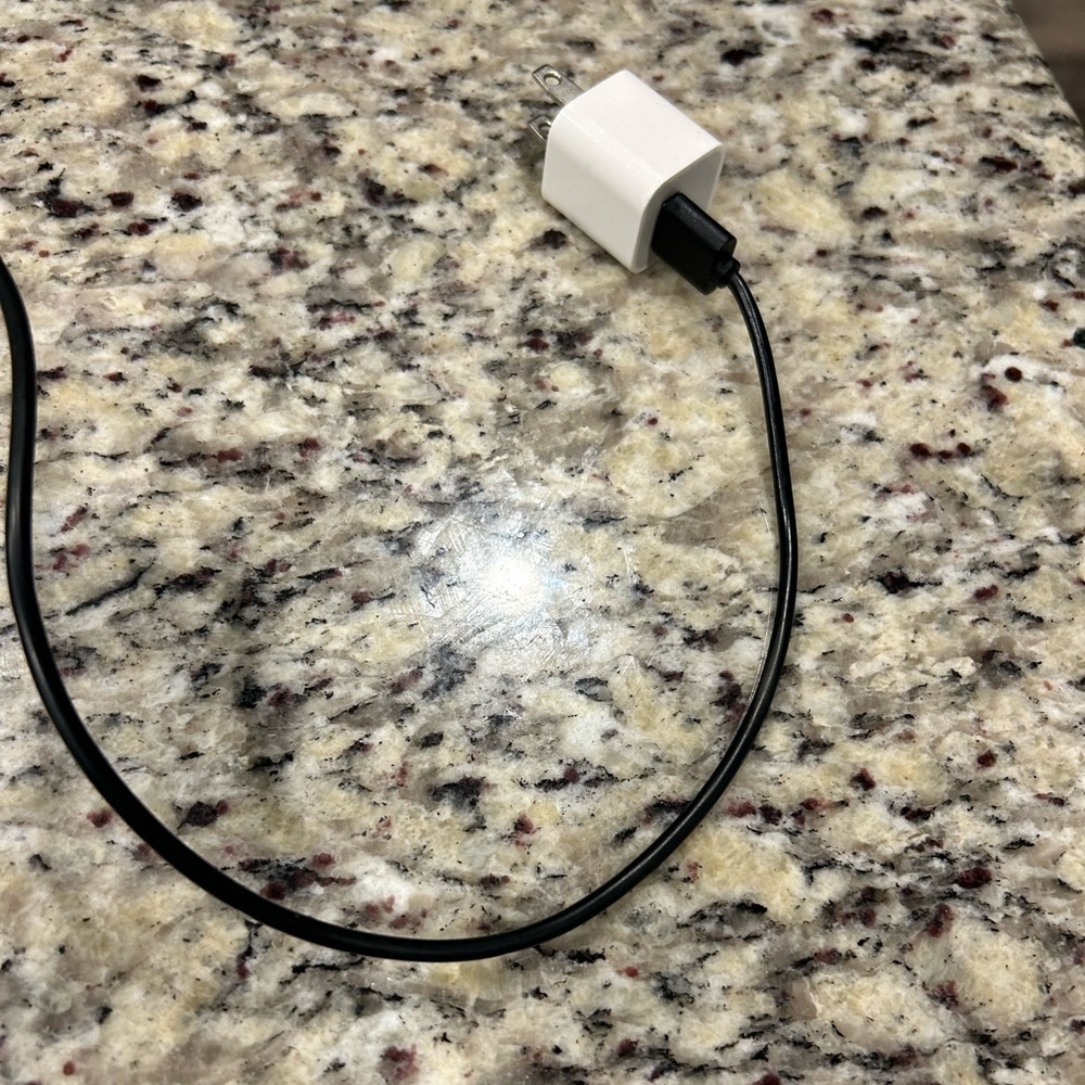 COPY - Yootech Wireless Charger - Picture 2 of 3